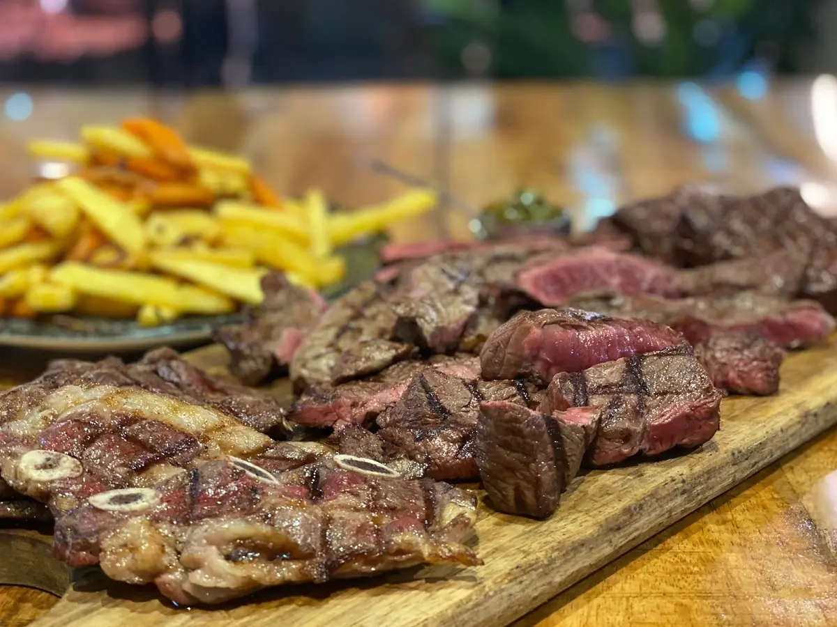 1.5 ק"ג בשר: מסעדת מרינדו חוגגת חודש אמריקה מוגזם