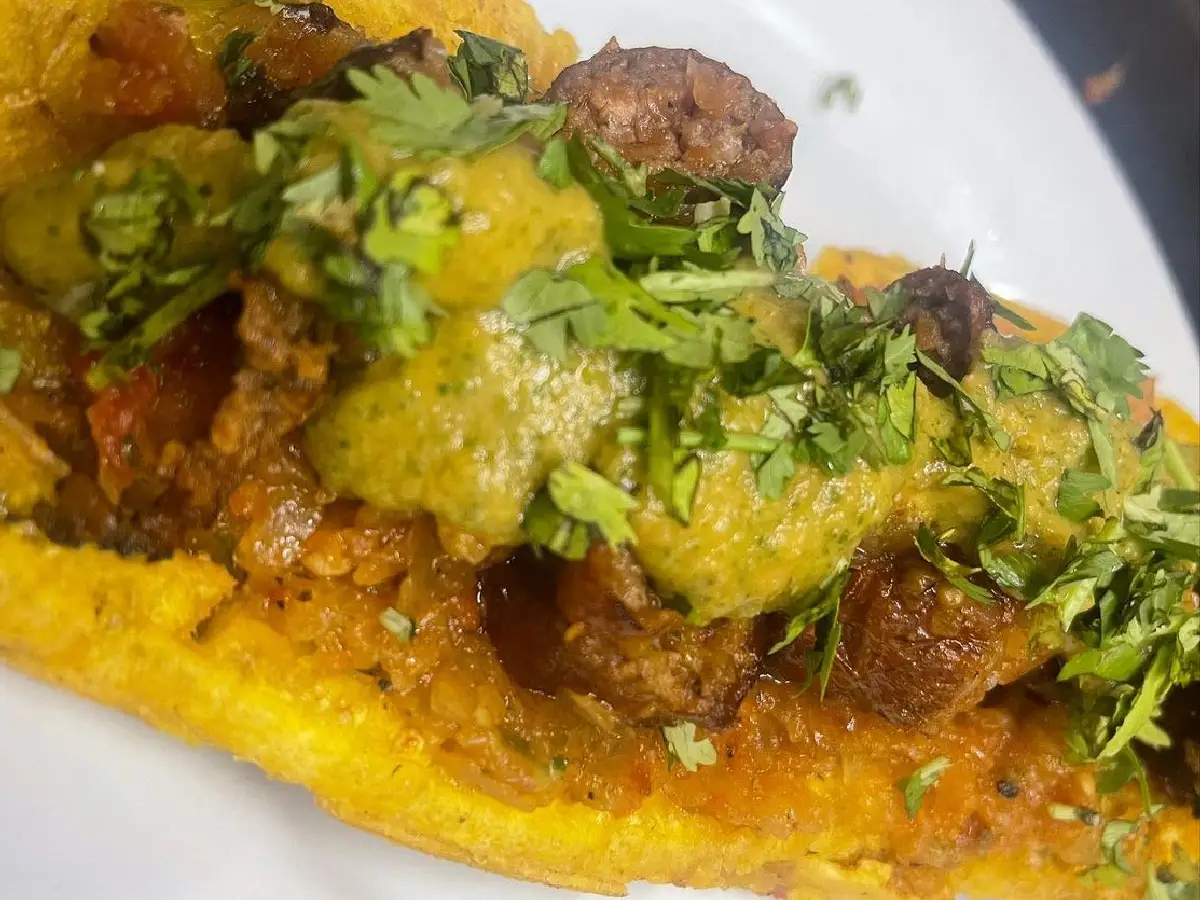 Taste of Colombia: שיר אהבה לאוכל קולומביאני בתל אביב