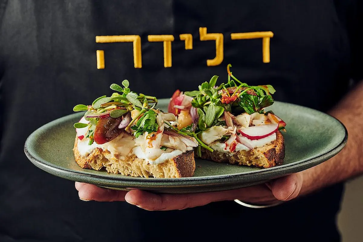 חוגגים עשור: תפריט ערבי-אירופאי חדש במסעדת דלידה