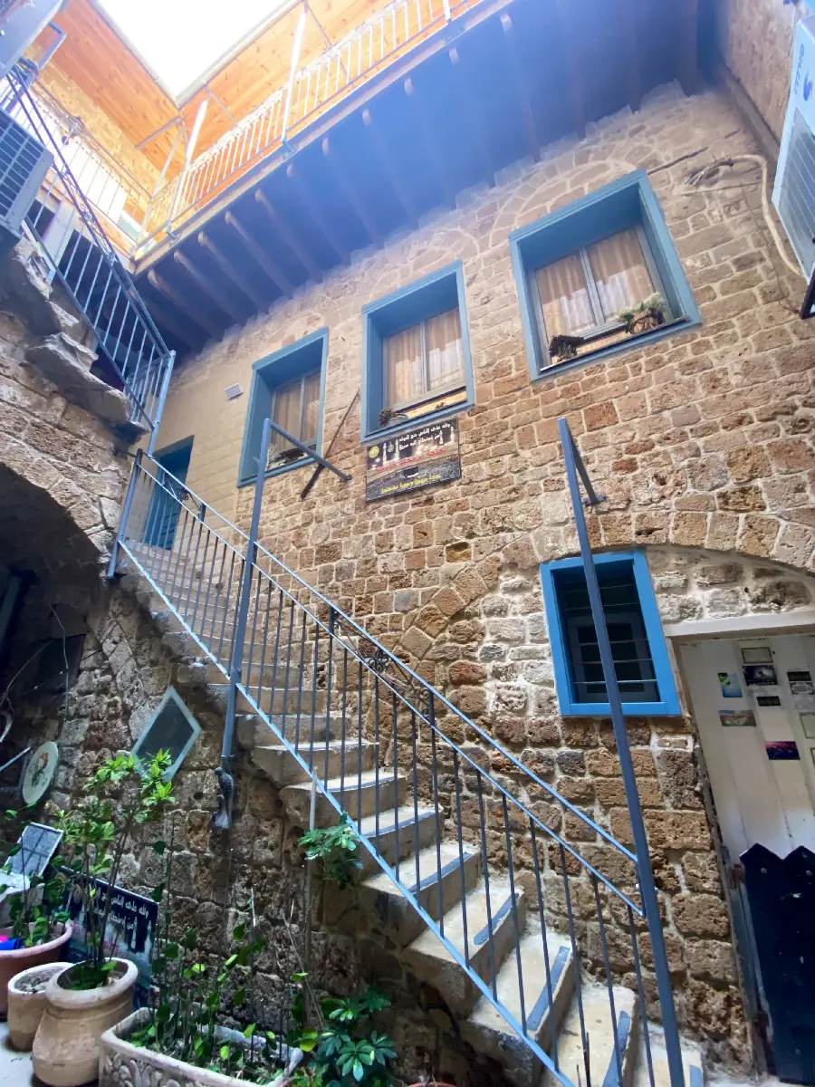 סוויטות המלון מפוזרות בסמטאות עכו העתיקה