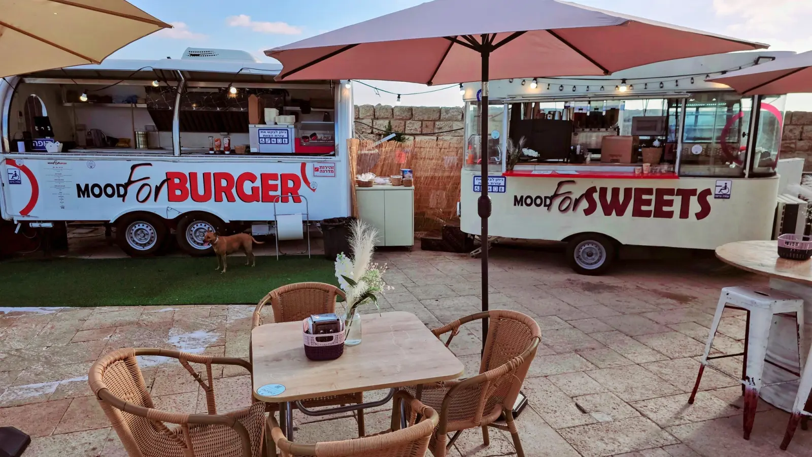 Moodtrucks: נמל קיסריה משיק מתחם משאיות אוכל מול הים