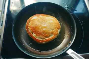 טיגון פנקייק במחבת